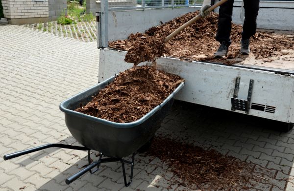 Bulk Mulch Delivery in Ankeny