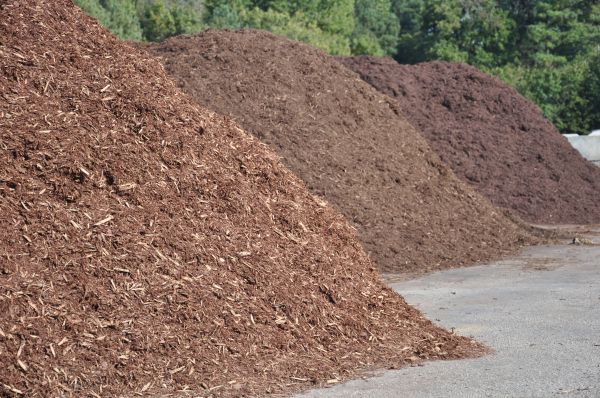 Brown Mulch Delivery in Ankeny