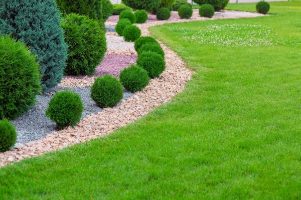 Edging Stones Installation in Ankeny