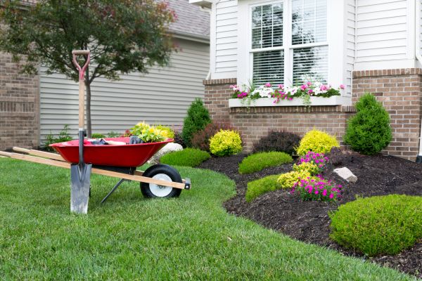 Flower Bed Installation in Ankeny